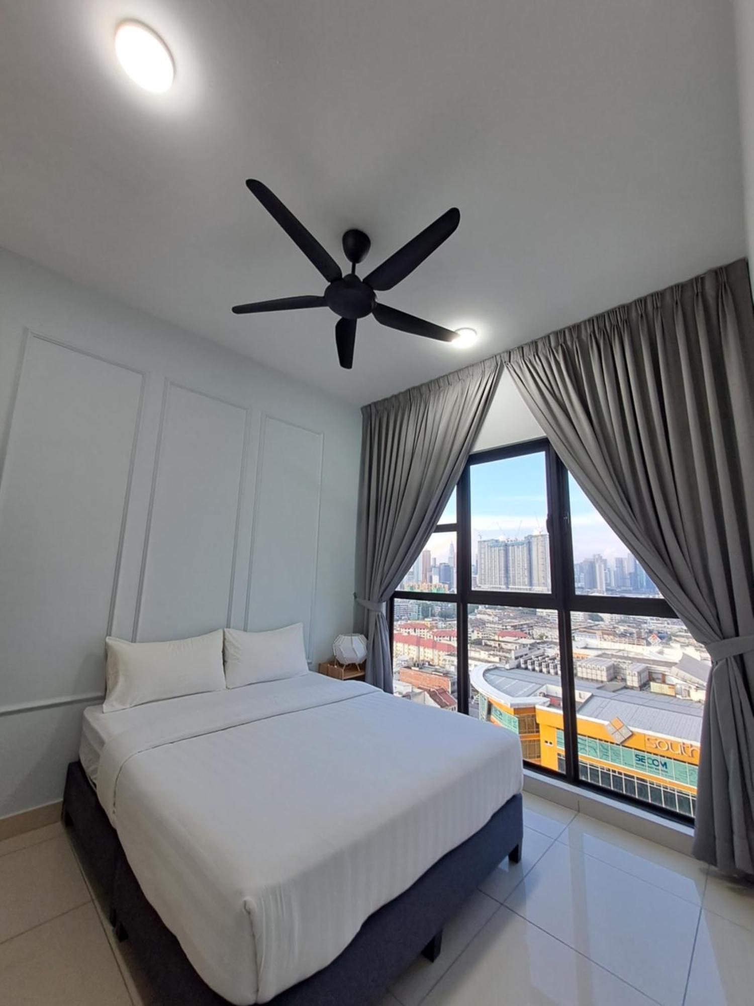 Trion Near By Trx Apartment *